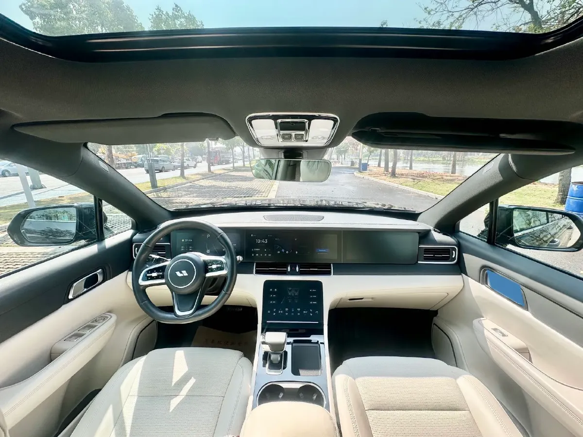 2021 Li ONE Range Extended 131HP REEV 40.5KWH,autocango,china used car exporter,china ev exporter,chinese used car exporter,chinese used ev exporter