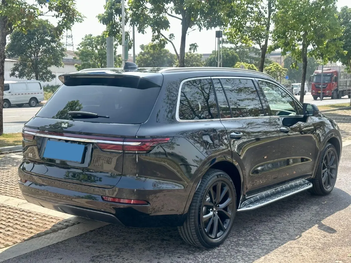 2021 Li ONE Range Extended 131HP REEV 40.5KWH,autocango,china used car exporter,china ev exporter,chinese used car exporter,chinese used ev exporter