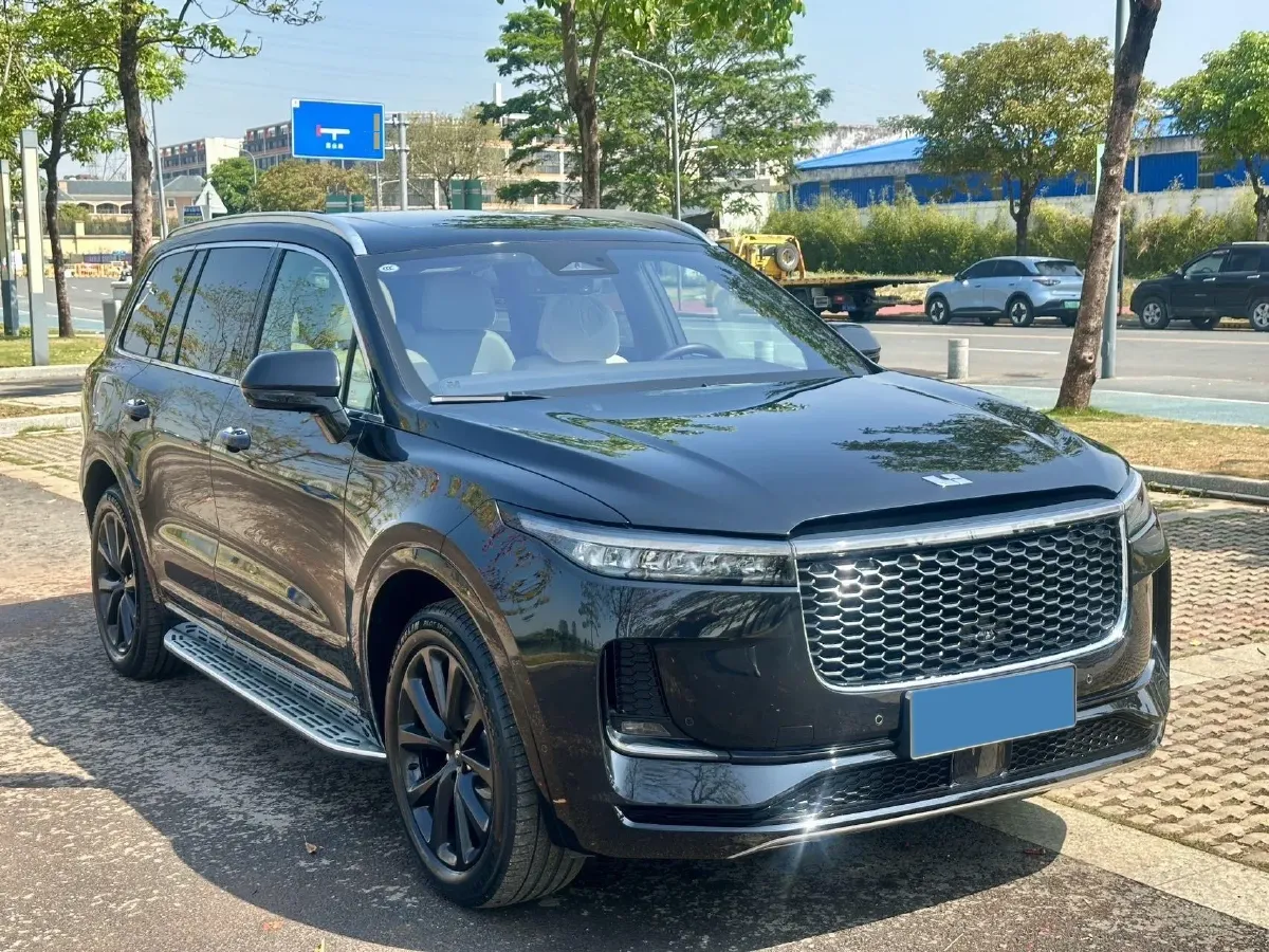 2021 Li ONE Range Extended 131HP REEV 40.5KWH,autocango,china used car exporter,china ev exporter,chinese used car exporter,chinese used ev exporter
