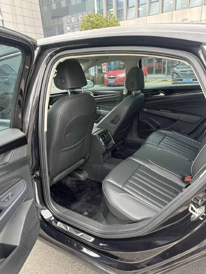 2021 Volkswagen Passat 2.0T 186HP L4 7DCT,autocango,china used car exporter,china ev exporter,chinese used car exporter,chinese used ev exporter