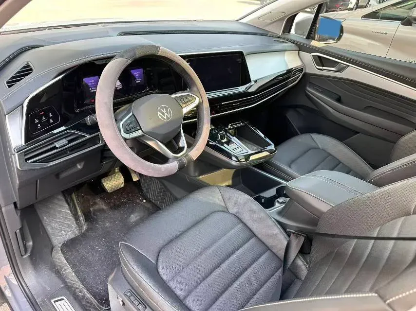 2022 Volkswagen Talagon 2.0T 186HP L4 7DCT,autocango,china used car exporter,china ev exporter,chinese used car exporter,chinese used ev exporter