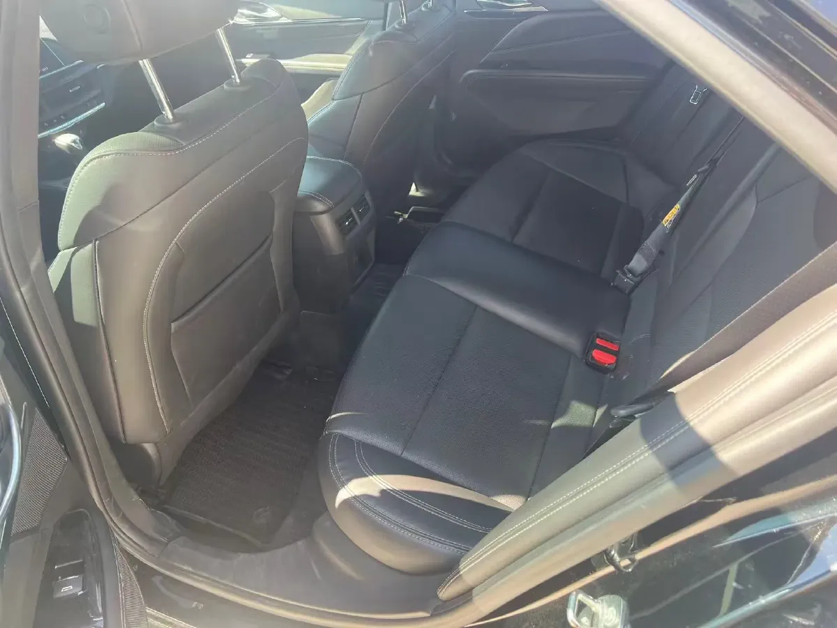 2022 Cadillac CT4 2.0T 237HP L4 8AT,autocango,china used car exporter,china ev exporter,chinese used car exporter,chinese used ev exporter