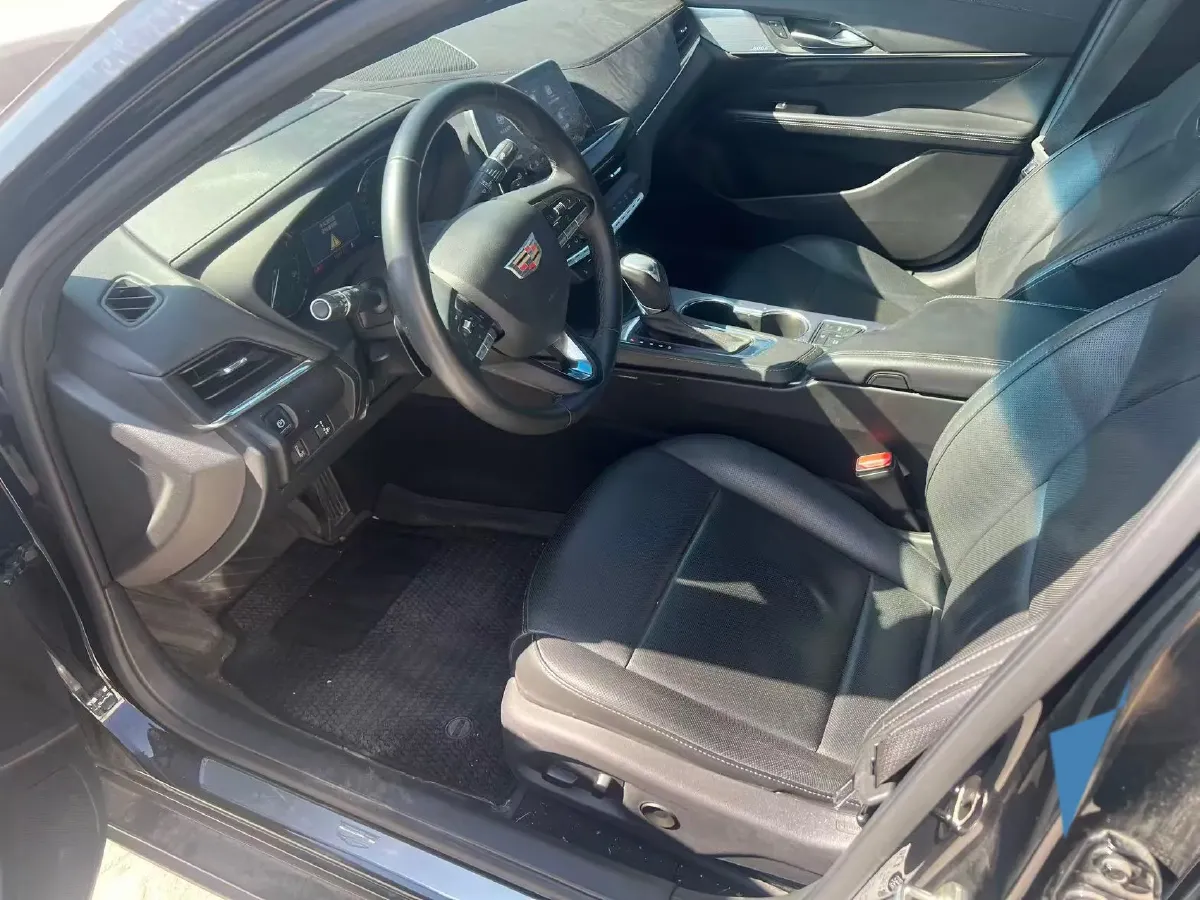 2022 Cadillac CT4 2.0T 237HP L4 8AT,autocango,china used car exporter,china ev exporter,chinese used car exporter,chinese used ev exporter