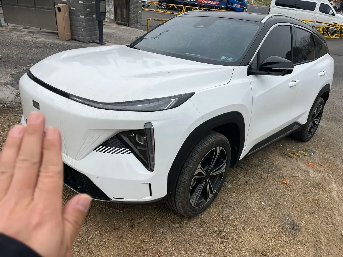 2024 Geely Galaxy L7 1.5T 163HP L4 3DHT PHEV 18.7KWH,autocango,china used car exporter,china ev exporter,chinese used car exporter,chinese used ev exporter