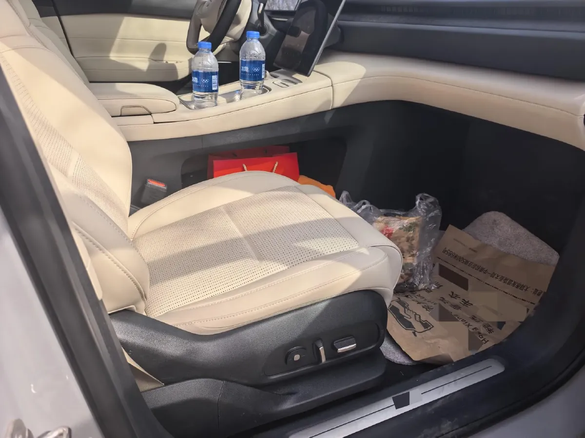 2024 NIO ES6 BEV 75KWH,autocango,china used car exporter,china ev exporter,chinese used car exporter,chinese used ev exporter