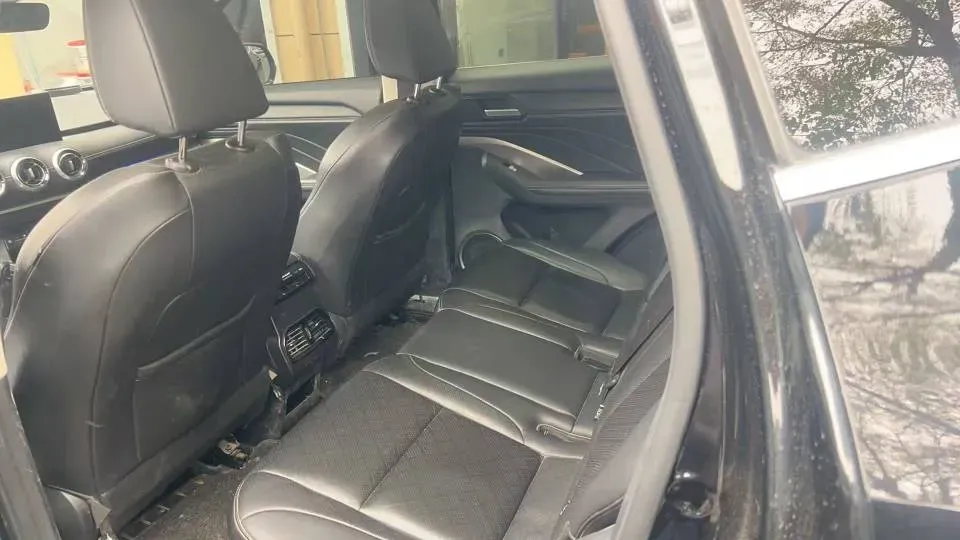 2021 WEY VV6 2.0T 227HP L4 7DCT,autocango,china used car exporter,china ev exporter,chinese used car exporter,chinese used ev exporter