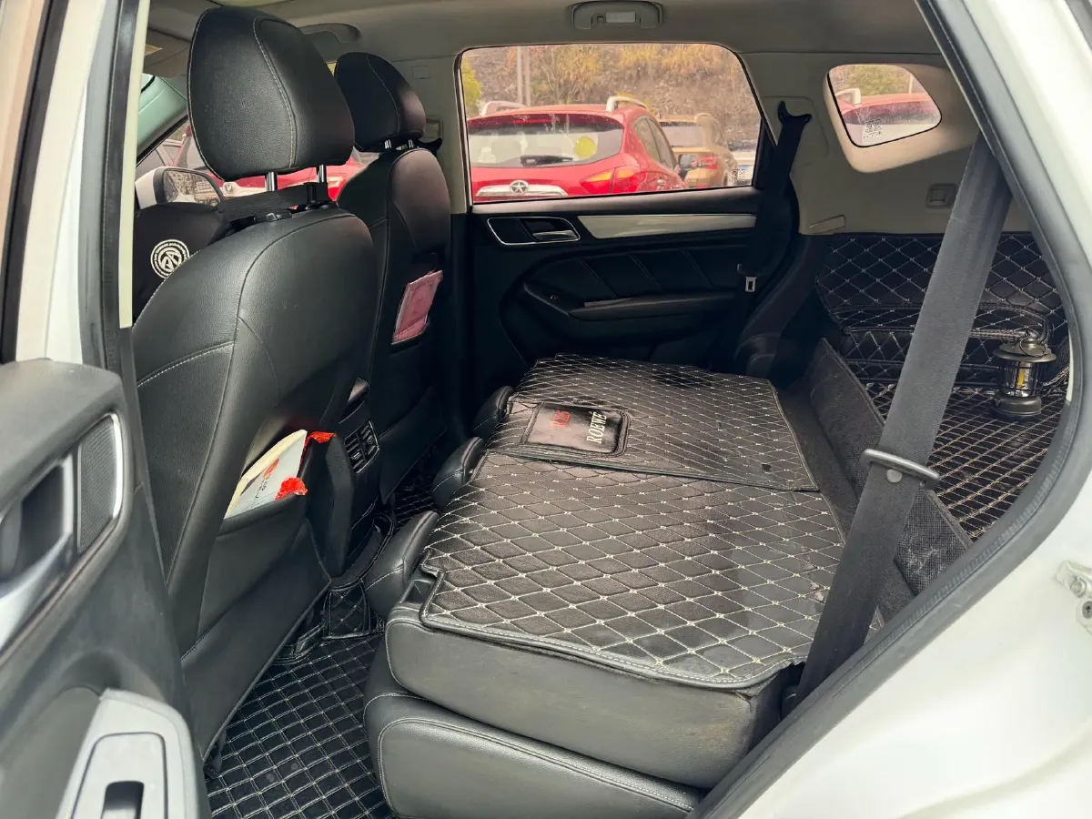 2019 Roewe i6 1.5T 169HP L4 7DCT,autocango,china used car exporter,china ev exporter,chinese used car exporter,chinese used ev exporter