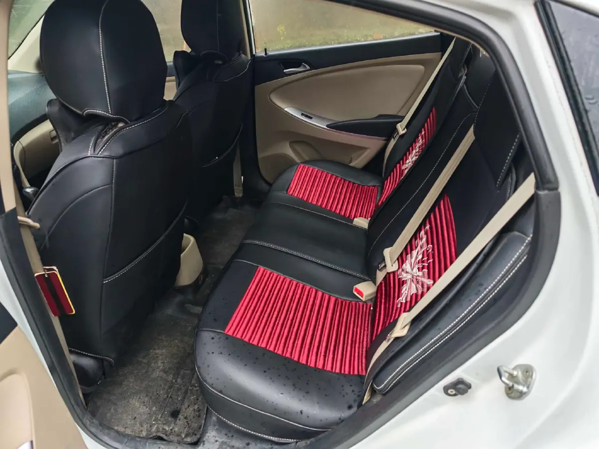 2014 Hyundai Reina 1.4L 107HP L4 4AT,autocango,china used car exporter,china ev exporter,chinese used car exporter,chinese used ev exporter