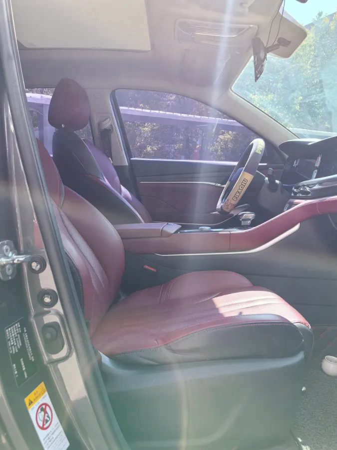 2021 ChangAn CS75 Plus 1.5T 178HP L4 6AT,autocango,china used car exporter,china ev exporter,chinese used car exporter,chinese used ev exporter