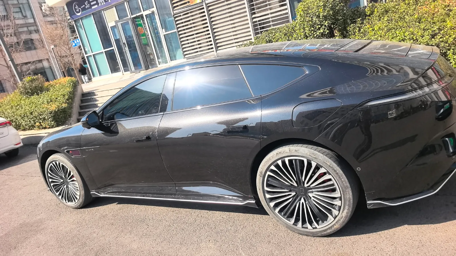 2024 Avatr 12 BEV 94.5KWH,autocango,china used car exporter,china ev exporter,chinese used car exporter,chinese used ev exporter