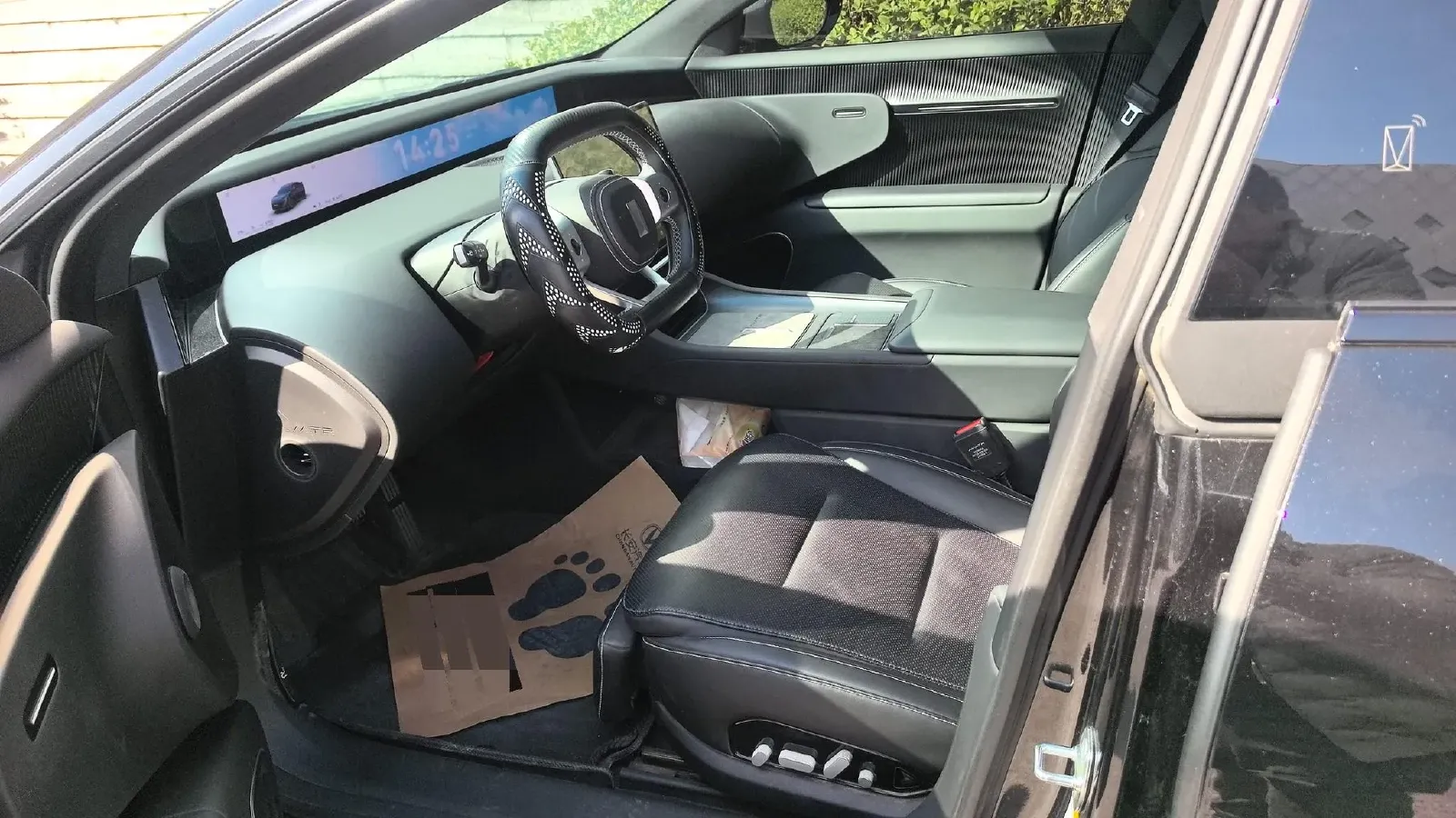 2024 Avatr 12 BEV 94.5KWH,autocango,china used car exporter,china ev exporter,chinese used car exporter,chinese used ev exporter