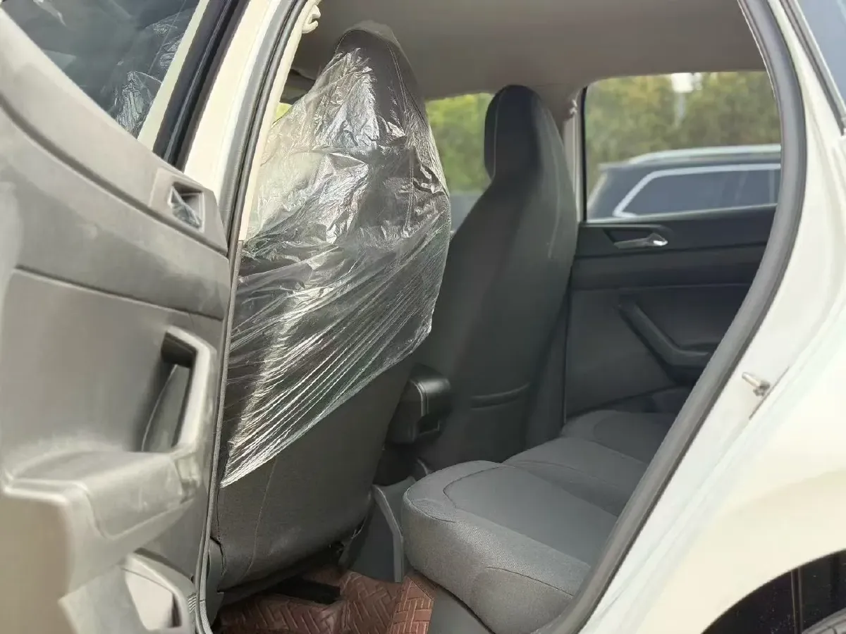 2023 Volkswagen Polo 1.5L 110HP L4 6AT,autocango,china used car exporter,china ev exporter,chinese used car exporter,chinese used ev exporter