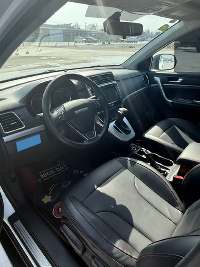 2018 Haval M6 1.5T 150HP L4 7DCT,autocango,china used car exporter,china ev exporter,chinese used car exporter,chinese used ev exporter