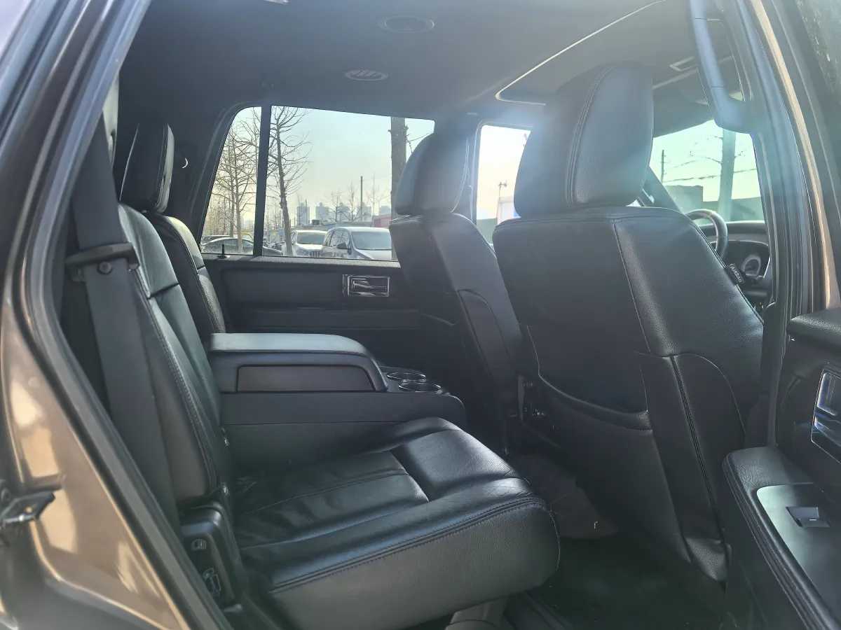 2017 Lincoln Navigator 3.5T 355HP V6 6AT,autocango,china used car exporter,china ev exporter,chinese used car exporter,chinese used ev exporter
