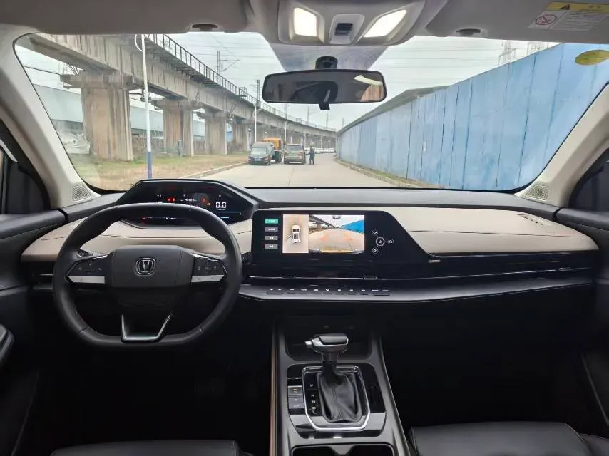 2022 ChangAn CS55 Plus 1.5T 180HP L4 7DCT,autocango,china used car exporter,china ev exporter,chinese used car exporter,chinese used ev exporter