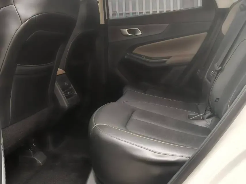 2022 ChangAn CS55 Plus 1.5T 180HP L4 7DCT,autocango,china used car exporter,china ev exporter,chinese used car exporter,chinese used ev exporter