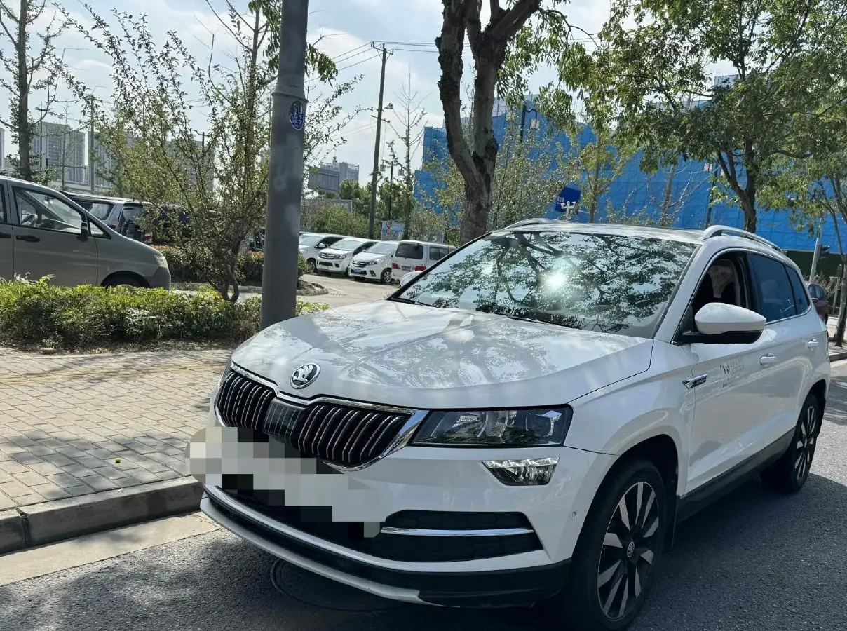 2021 Skoda Karoq 1.4T 150HP L4 7DCT,autocango,china used car exporter,china ev exporter,chinese used car exporter,chinese used ev exporter