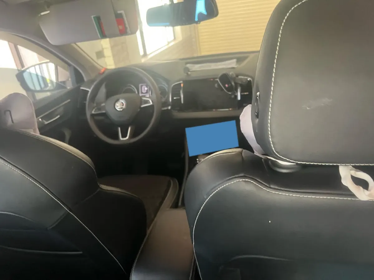 2021 Skoda Karoq 1.4T 150HP L4 7DCT,autocango,china used car exporter,china ev exporter,chinese used car exporter,chinese used ev exporter