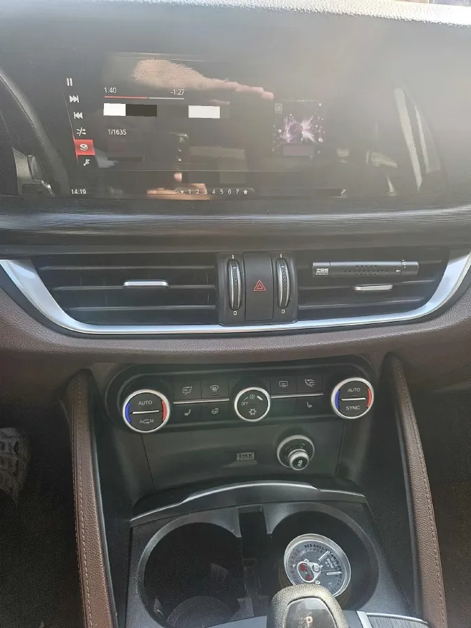 2017 Lexus NX 2.0T 238HP L4 6AT,autocango,china used car exporter,china ev exporter,chinese used car exporter,chinese used ev exporter