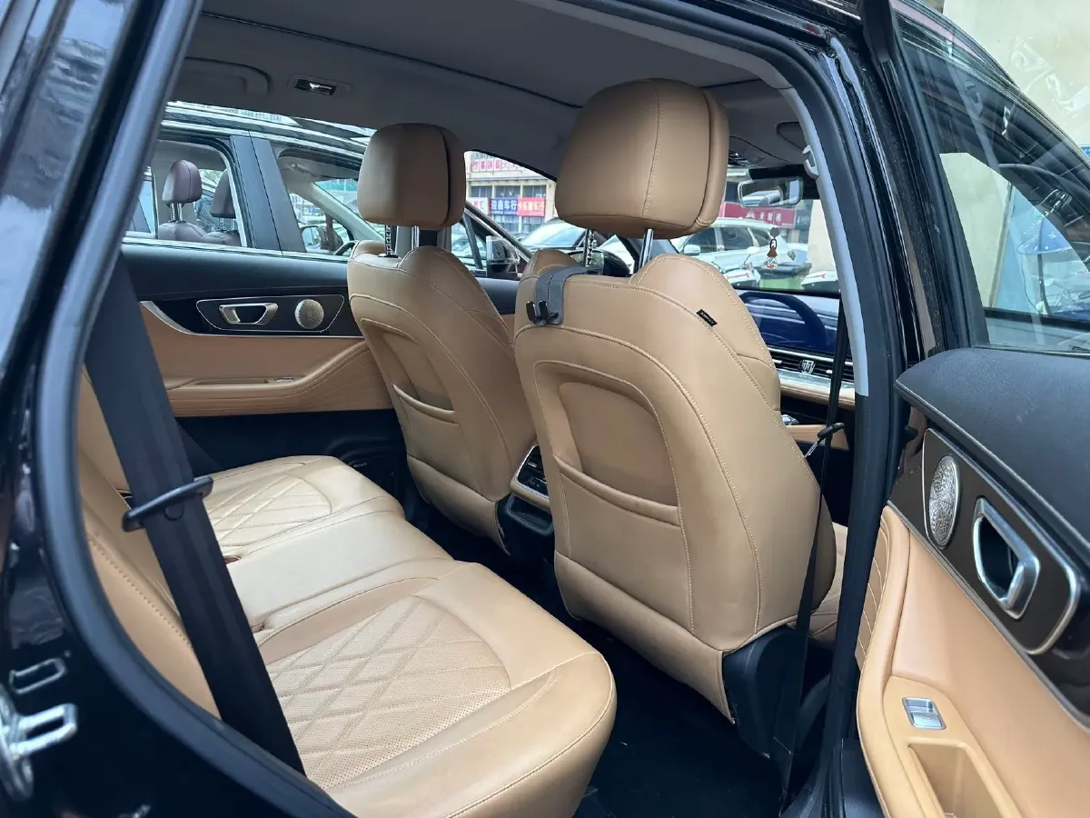 2024 Chery Tiggo 8 PRO 2.0T 254HP L4 7DCT,autocango,china used car exporter,china ev exporter,chinese used car exporter,chinese used ev exporter