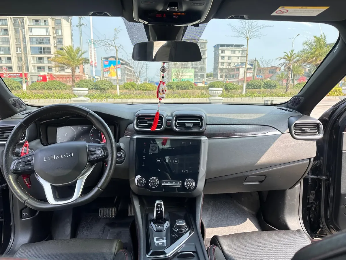 2018 Toyota C-HR 2.0L 171HP L4 CVT,autocango,china used car exporter,china ev exporter,chinese used car exporter,chinese used ev exporter