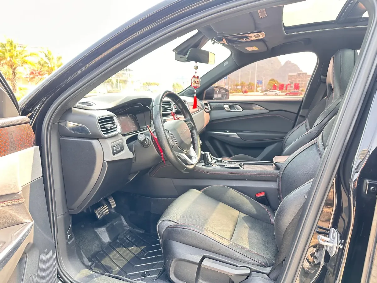 2018 Toyota C-HR 2.0L 171HP L4 CVT,autocango,china used car exporter,china ev exporter,chinese used car exporter,chinese used ev exporter