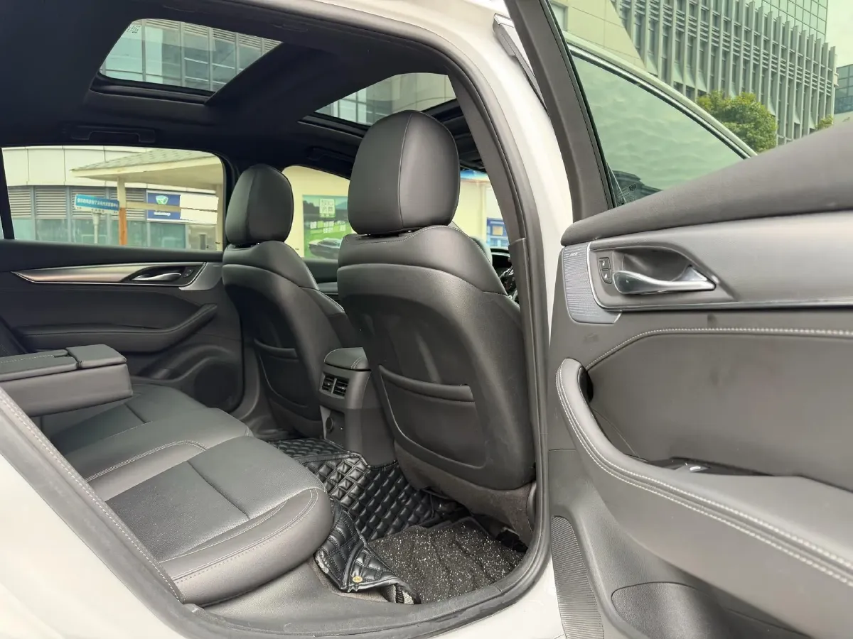 2023 Cadillac CT5 2.0T 237HP L4 10AT,autocango,china used car exporter,china ev exporter,chinese used car exporter,chinese used ev exporter