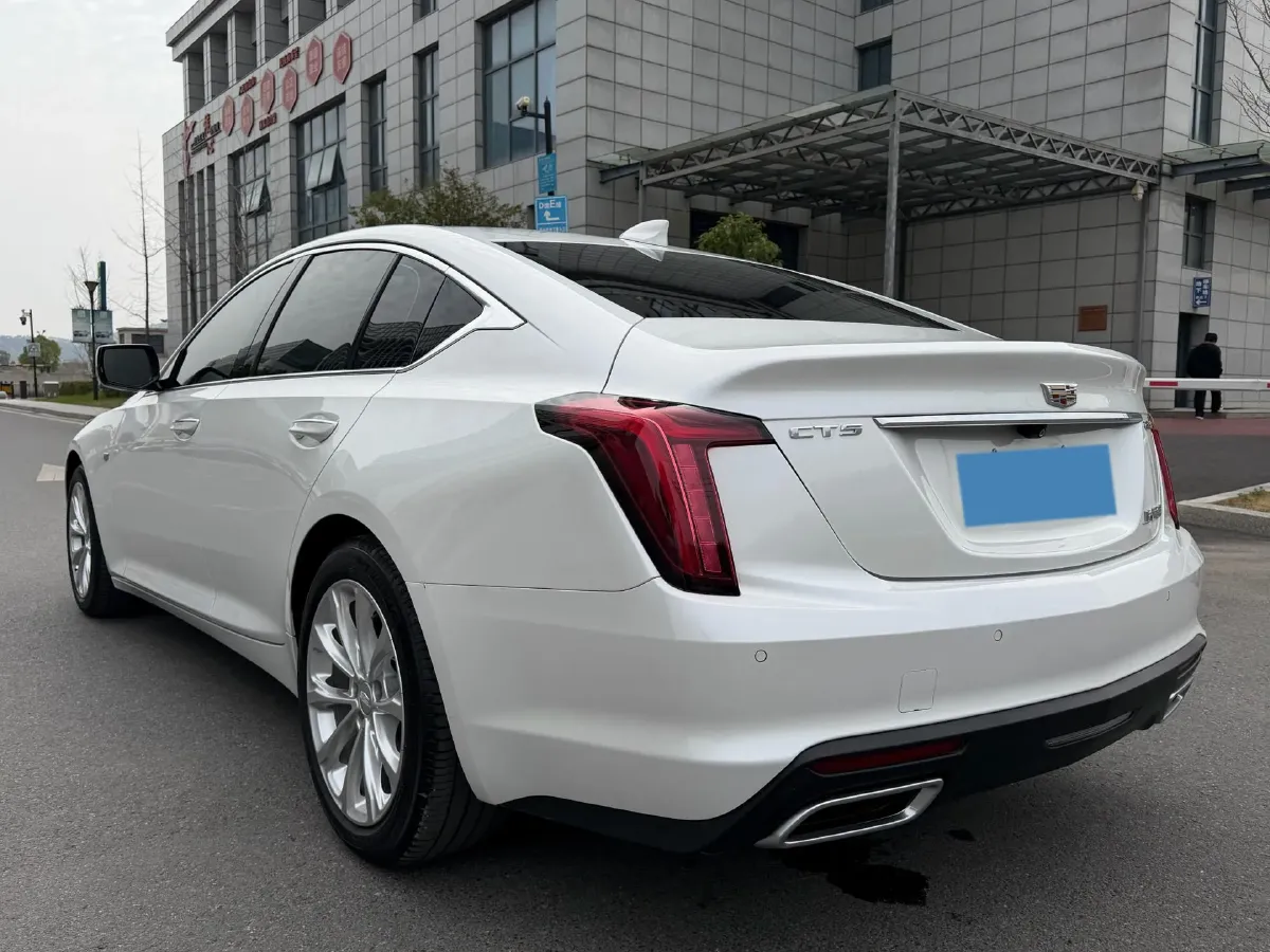 2023 Cadillac CT5 2.0T 237HP L4 10AT,autocango,china used car exporter,china ev exporter,chinese used car exporter,chinese used ev exporter