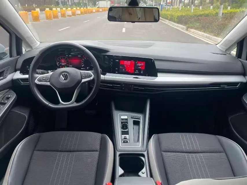 2021 Volkswagen Golf 1.4T 150HP L4 7DCT,autocango,china used car exporter,china ev exporter,chinese used car exporter,chinese used ev exporter