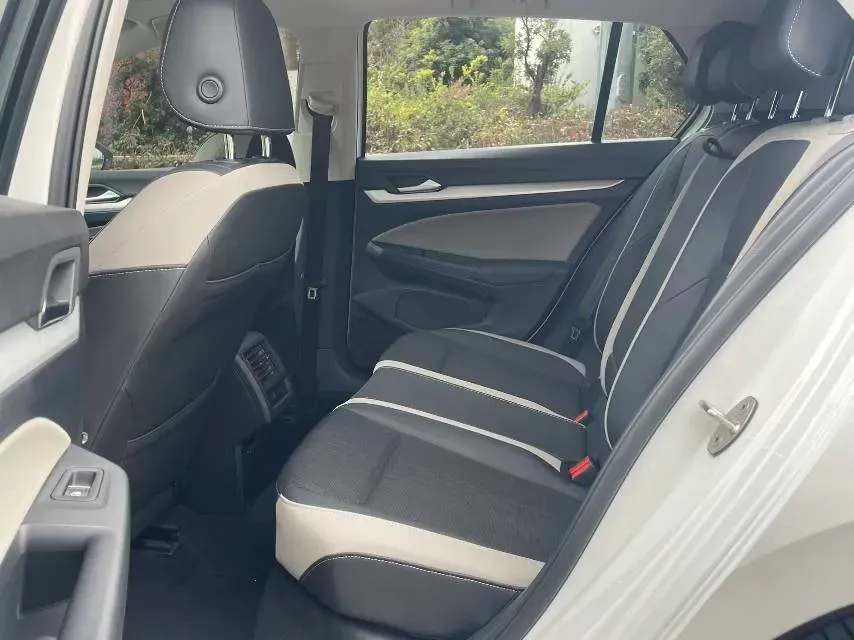 2021 Volkswagen Golf 1.4T 150HP L4 7DCT,autocango,china used car exporter,china ev exporter,chinese used car exporter,chinese used ev exporter