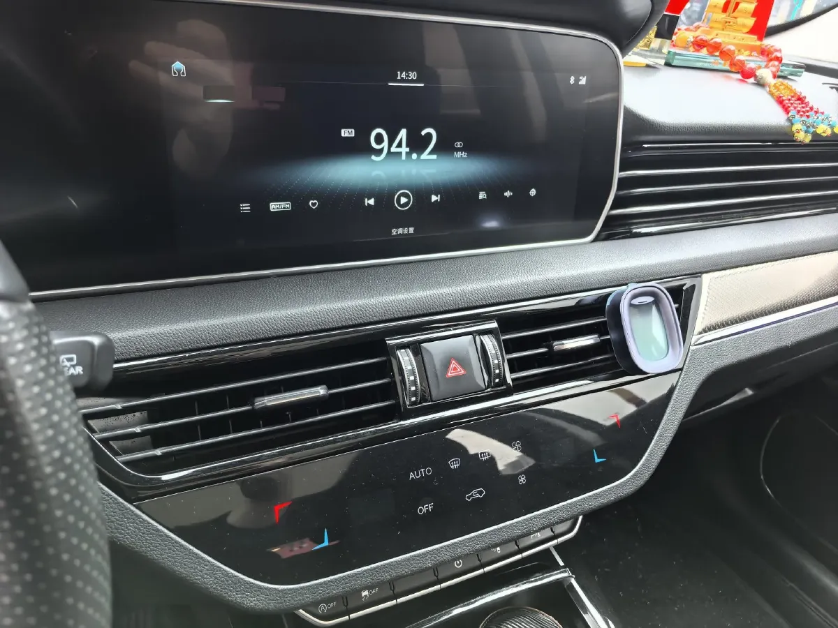 2019 HongQi HS5 2.0T 224HP L4 6AT,autocango,china used car exporter,china ev exporter,chinese used car exporter,chinese used ev exporter