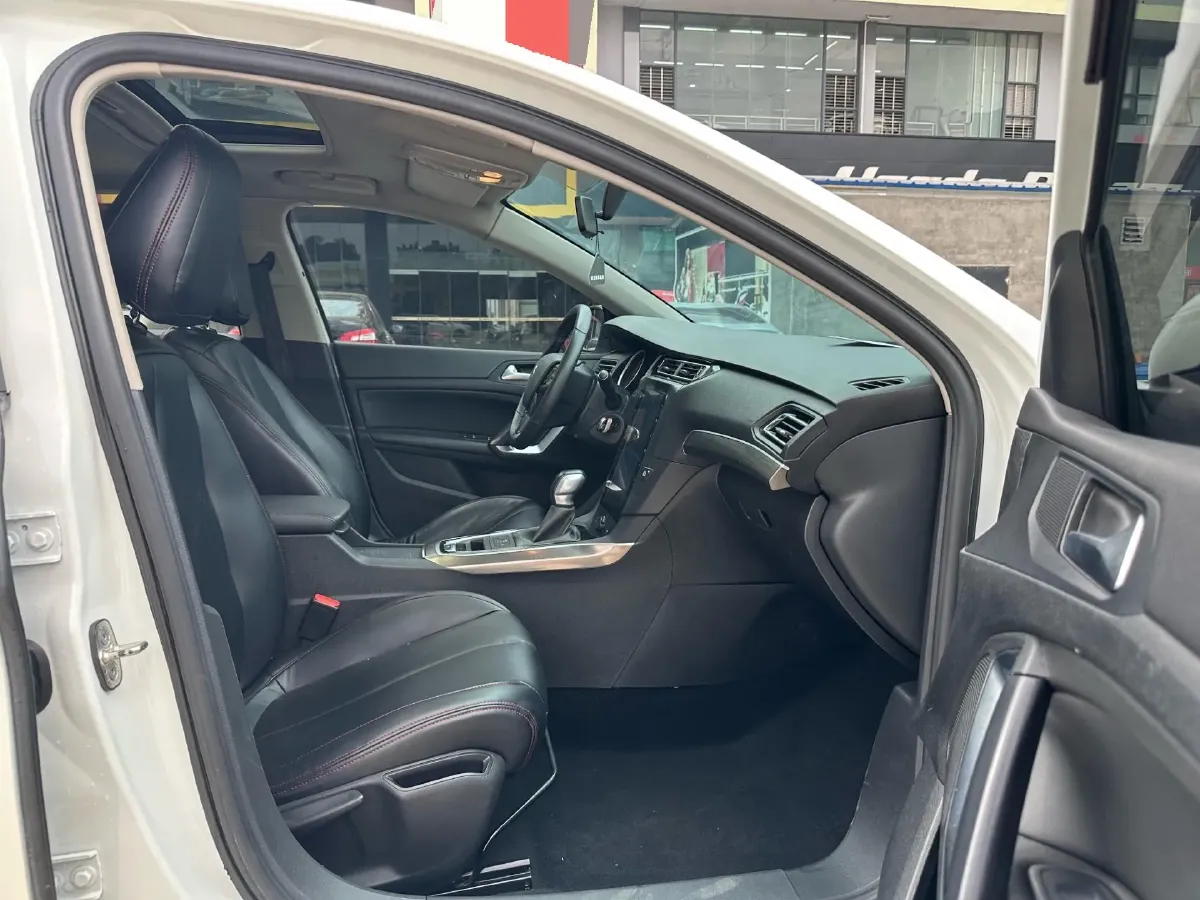 2018 Peugeot 408 1.6T 167HP L4 6AT,autocango,china used car exporter,china ev exporter,chinese used car exporter,chinese used ev exporter