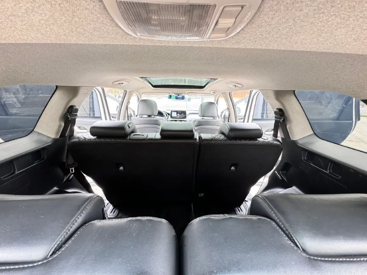 2021 Hyundai Custo 2.0T 236HP L4 8AT,autocango,china used car exporter,china ev exporter,chinese used car exporter,chinese used ev exporter