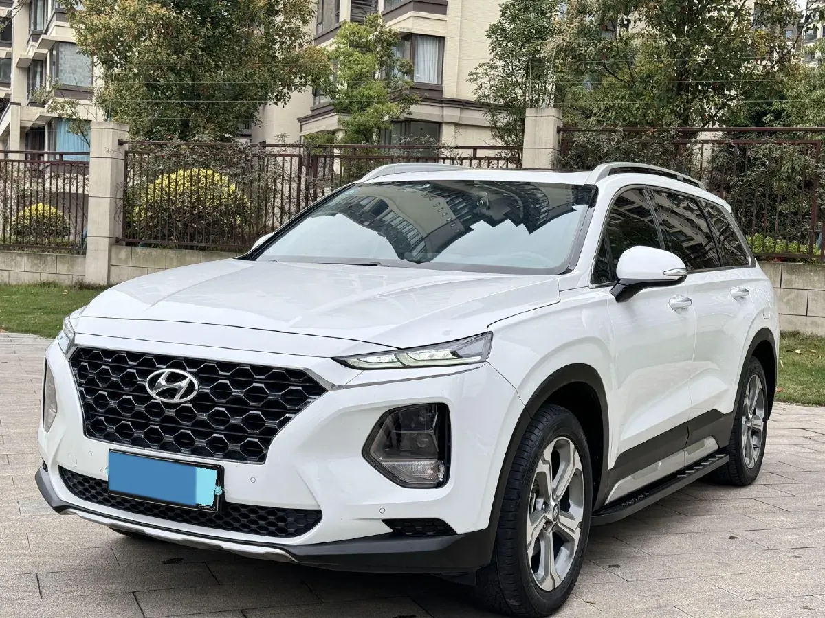 2021 Hyundai Custo 2.0T 236HP L4 8AT,autocango,china used car exporter,china ev exporter,chinese used car exporter,chinese used ev exporter