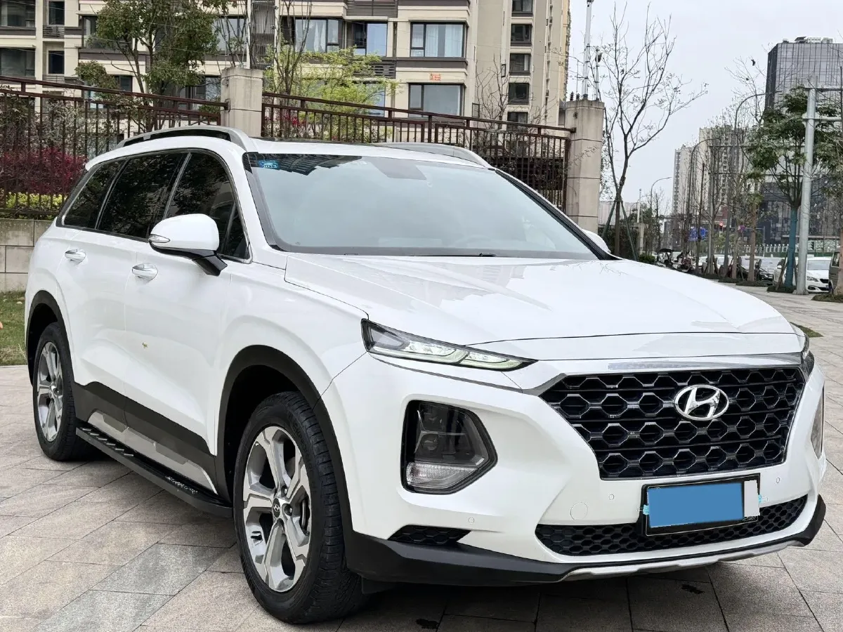 2021 Hyundai Custo 2.0T 236HP L4 8AT,autocango,china used car exporter,china ev exporter,chinese used car exporter,chinese used ev exporter