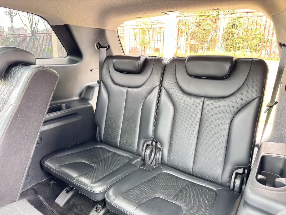 2021 Hyundai Custo 2.0T 236HP L4 8AT,autocango,china used car exporter,china ev exporter,chinese used car exporter,chinese used ev exporter