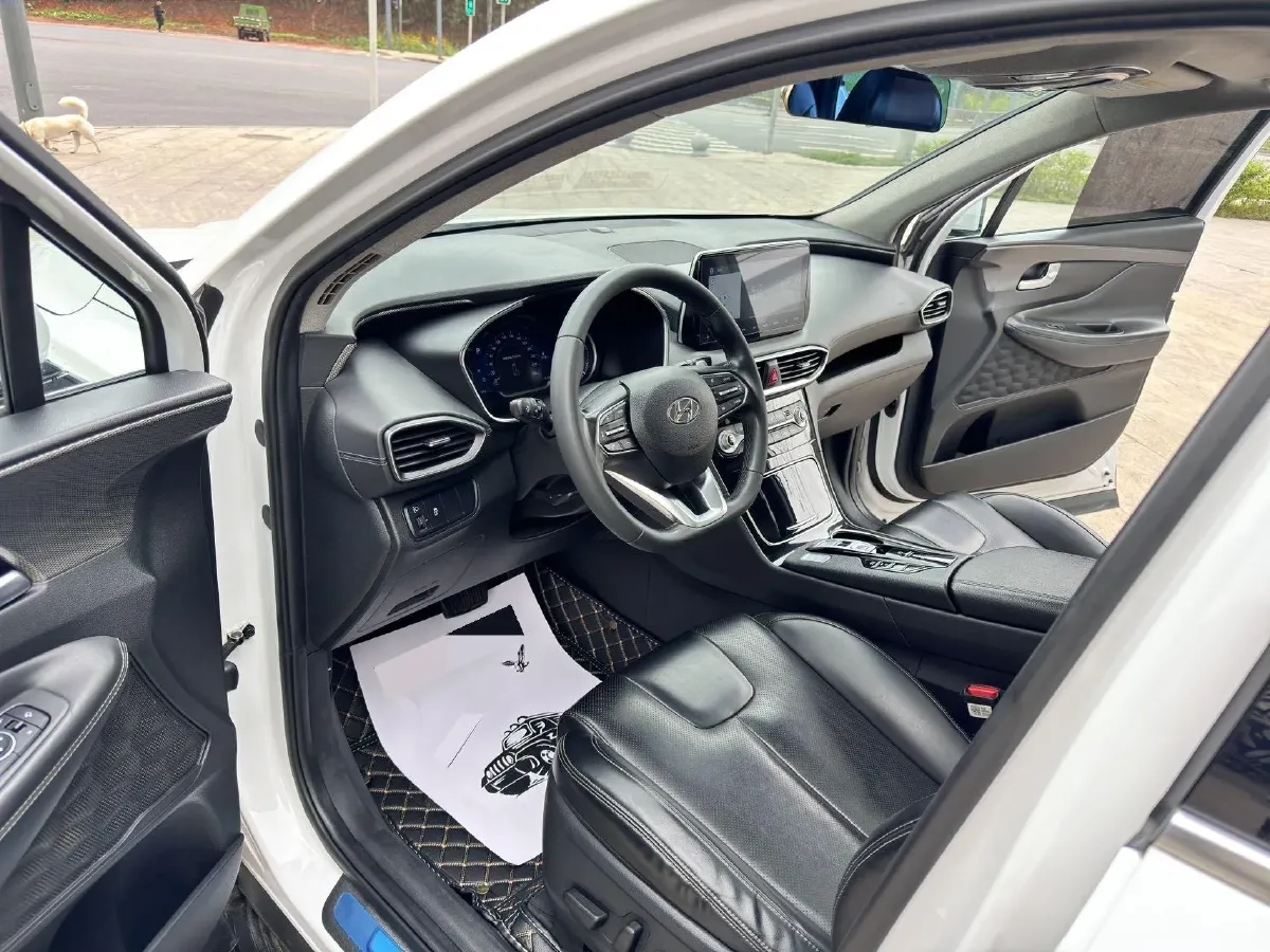 2021 Hyundai Custo 2.0T 236HP L4 8AT,autocango,china used car exporter,china ev exporter,chinese used car exporter,chinese used ev exporter