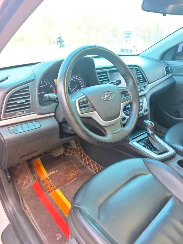 2016 Hyundai Elantra 1.6L 130HP L4 6AT,autocango,china used car exporter,china ev exporter,chinese used car exporter,chinese used ev exporter