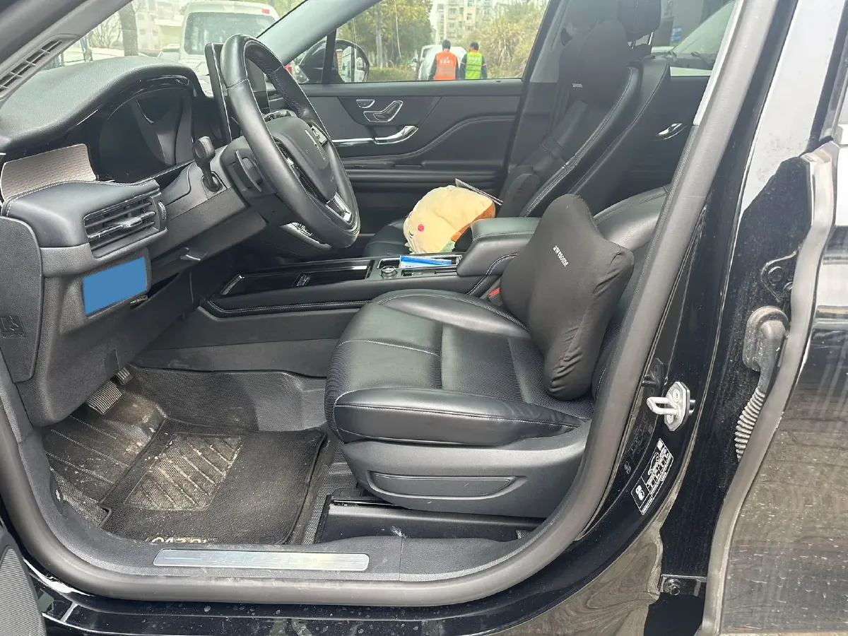 2022 Lincoln Corsair 2.0T 245HP L4 8AT,autocango,china used car exporter,china ev exporter,chinese used car exporter,chinese used ev exporter