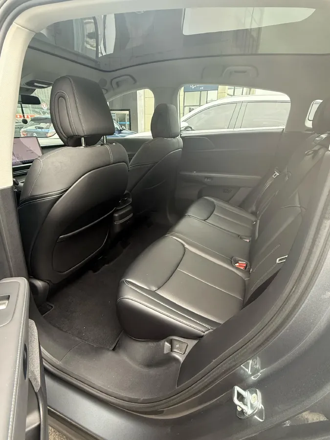 2023 Xpeng G6 BEV 66KWH,autocango,china used car exporter,china ev exporter,chinese used car exporter,chinese used ev exporter