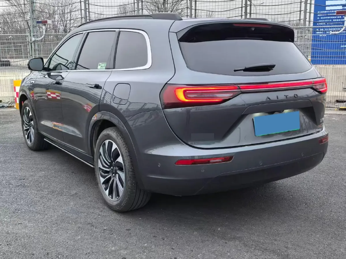 2024 AITO AITO M7 1.5T 152HP L4 REEV 40KWH,autocango,china used car exporter,china ev exporter,chinese used car exporter,chinese used ev exporter