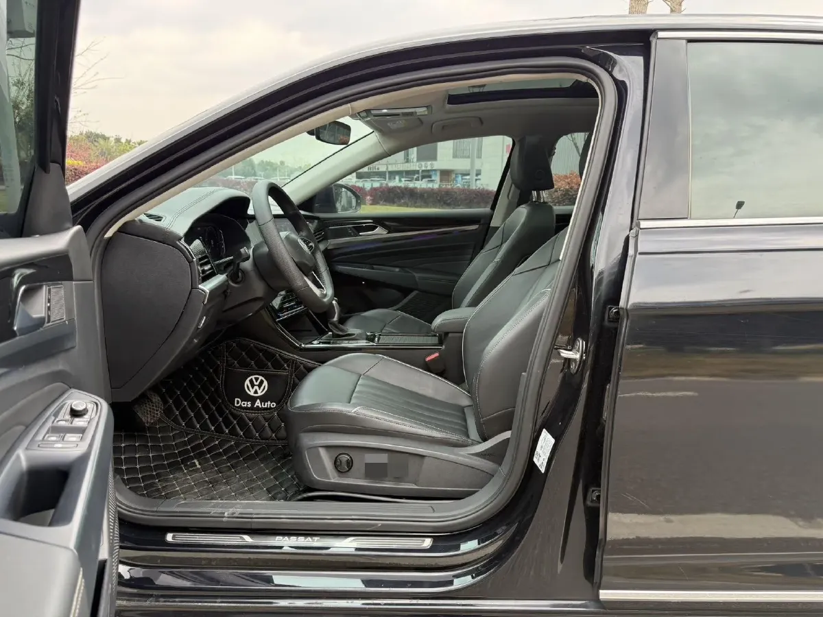 2023 Volkswagen Passat 2.0T 186HP L4 7DCT,autocango,china used car exporter,china ev exporter,chinese used car exporter,chinese used ev exporter