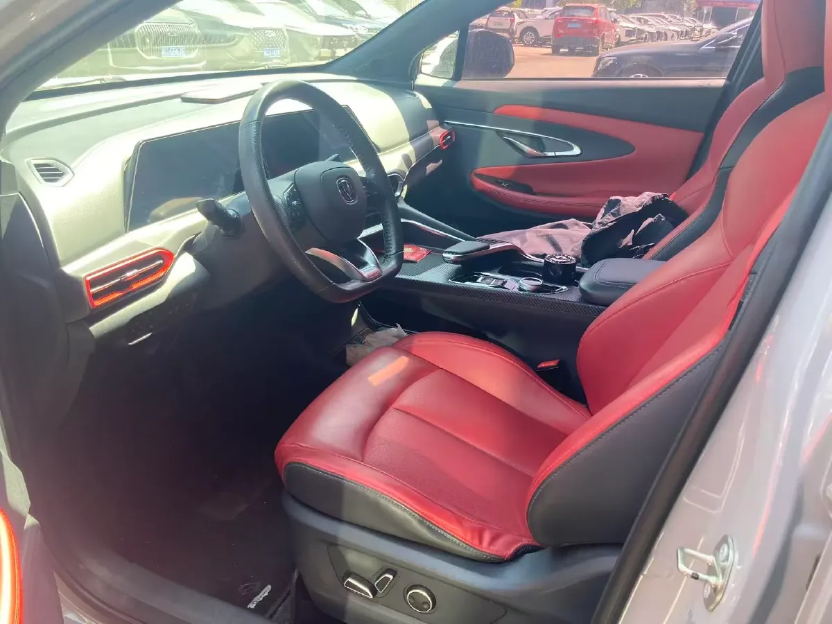 2020 ChangAn UNI-T 1.5T 180HP L4 7DCT,autocango,china used car exporter,china ev exporter,chinese used car exporter,chinese used ev exporter