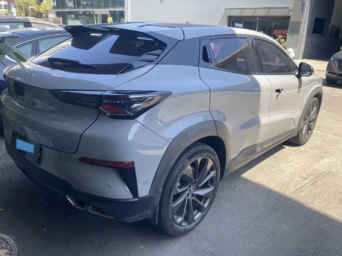 2020 ChangAn UNI-T 1.5T 180HP L4 7DCT,autocango,china used car exporter,china ev exporter,chinese used car exporter,chinese used ev exporter