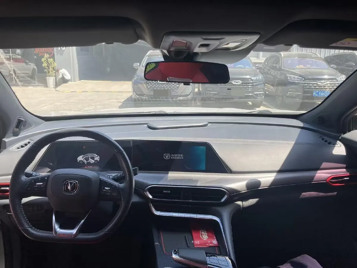 2020 ChangAn UNI-T 1.5T 180HP L4 7DCT,autocango,china used car exporter,china ev exporter,chinese used car exporter,chinese used ev exporter