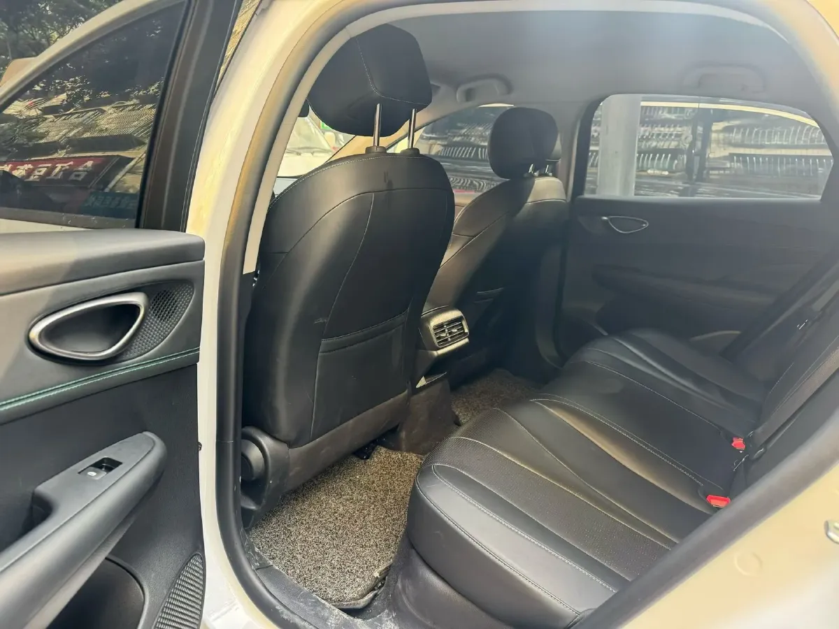 2025 BYD Seal05 DM-i 1.5L 101HP L4 E-CVT PHEV 7.68KWH,autocango,china used car exporter,china ev exporter,chinese used car exporter,chinese used ev exporter