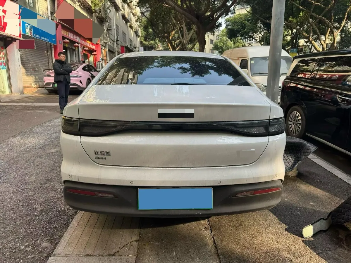 2025 BYD Seal05 DM-i 1.5L 101HP L4 E-CVT PHEV 7.68KWH,autocango,china used car exporter,china ev exporter,chinese used car exporter,chinese used ev exporter