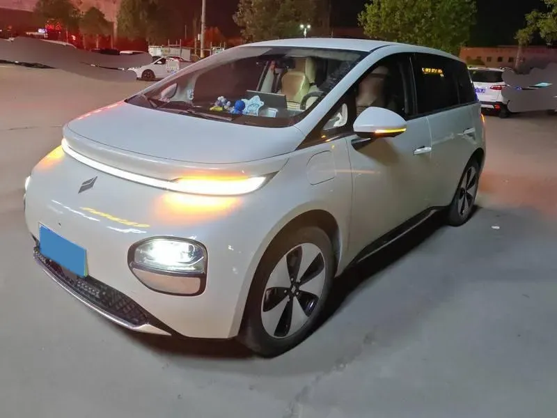 2023 BaoJun Cloud BEV 50.6KWH,autocango,china used car exporter,china ev exporter,chinese used car exporter,chinese used ev exporter