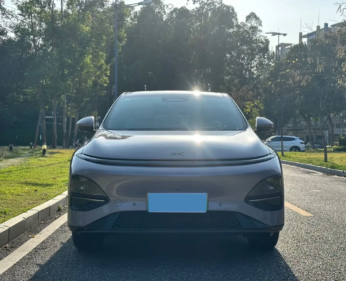 2025 Xpeng G6 BEV 68.5KWH,autocango,china used car exporter,china ev exporter,chinese used car exporter,chinese used ev exporter
