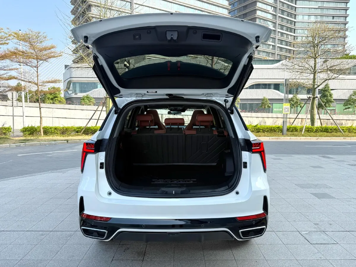 2025 ChangAn CS75 Plus 1.5T 188HP L4 8AT,autocango,china used car exporter,china ev exporter,chinese used car exporter,chinese used ev exporter